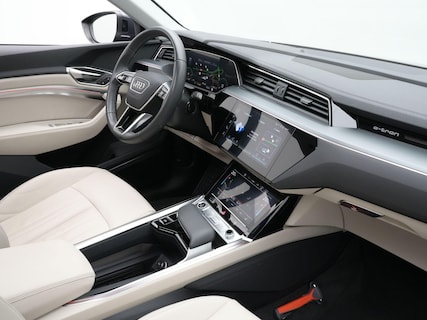 Audi-Q8 e-tron