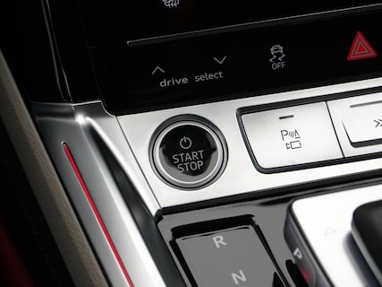 Audi-Q8 e-tron