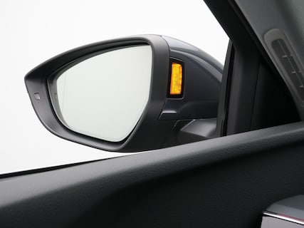 Audi-Q8 e-tron