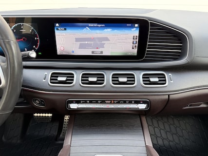 Mercedes-Benz-GLS