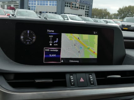 Lexus-ES