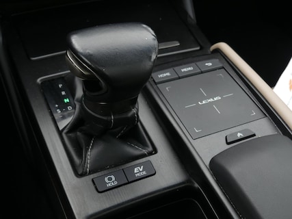 Lexus-ES
