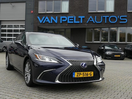 Lexus-ES
