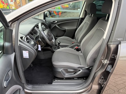 SEAT-Altea