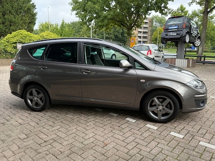 SEAT-Altea