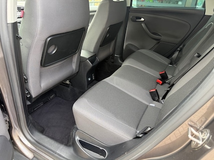 SEAT-Altea