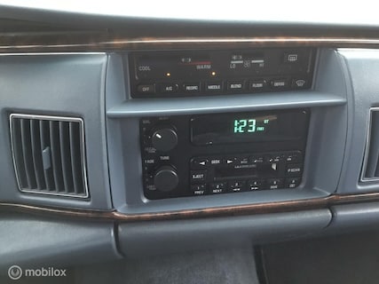 Buick-Roadmaster