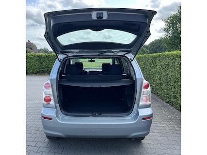 Toyota-Corolla Verso