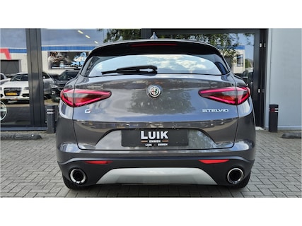 Alfa Romeo-Stelvio