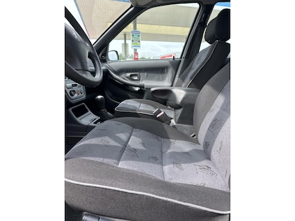 Peugeot-306