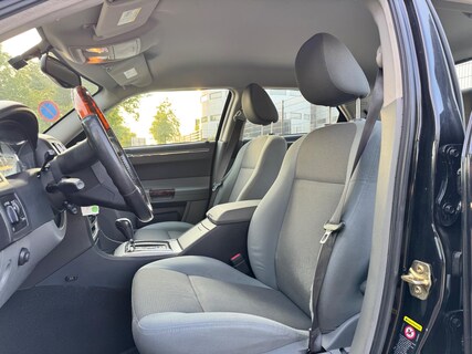 Chrysler-300C
