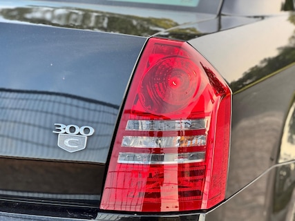 Chrysler-300C