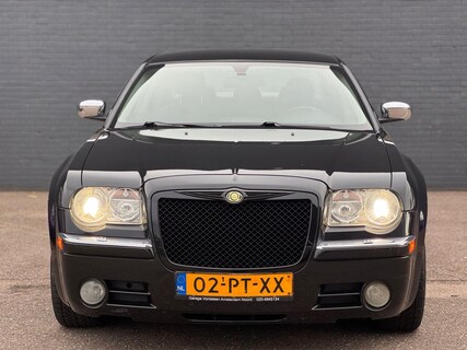 Chrysler-300C