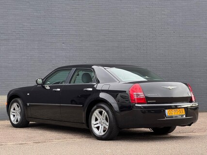 Chrysler-300C