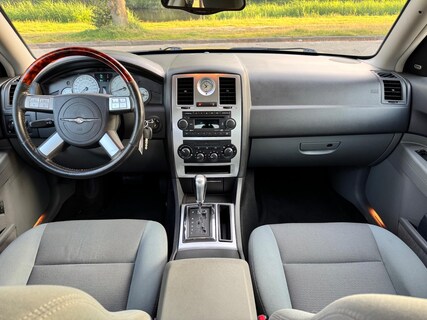 Chrysler-300C