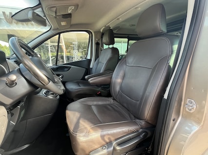 Nissan-NV300