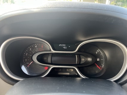 Nissan-NV300