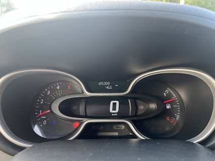 Nissan-NV300