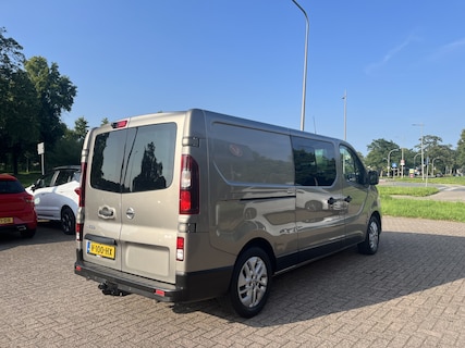 Nissan-NV300