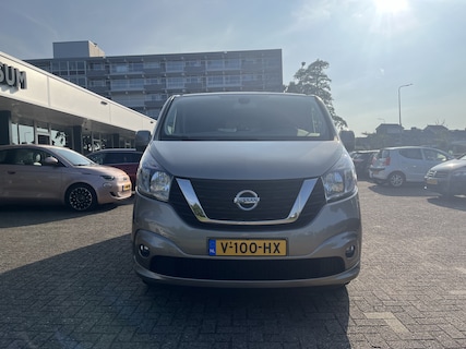 Nissan-NV300