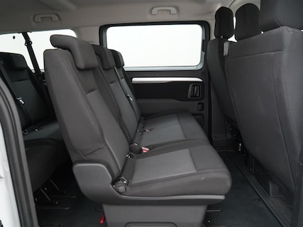 Peugeot-e-Traveller