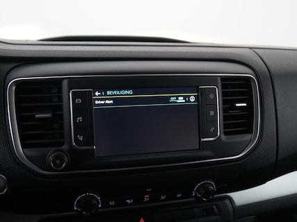 Peugeot-e-Traveller