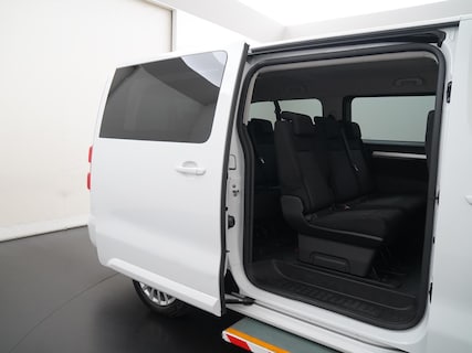 Peugeot-e-Traveller