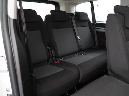 Peugeot-e-Traveller