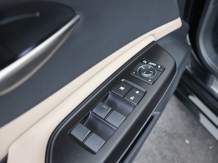 Lexus-ES