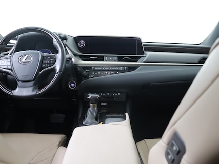 Lexus-ES