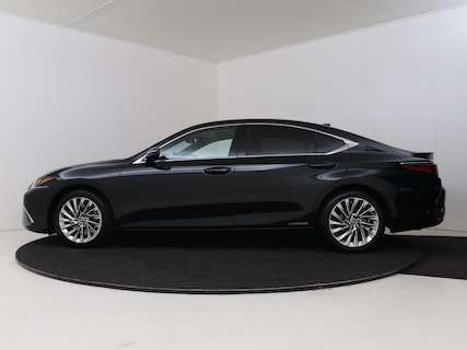 Lexus-ES