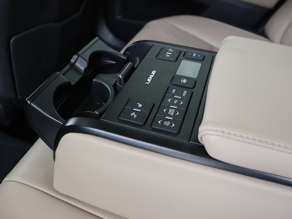 Lexus-ES