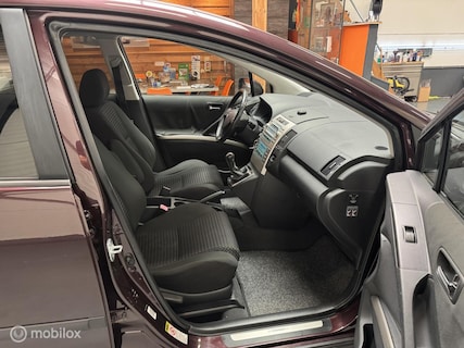 Toyota-Corolla Verso