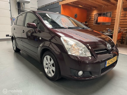 Toyota-Corolla Verso