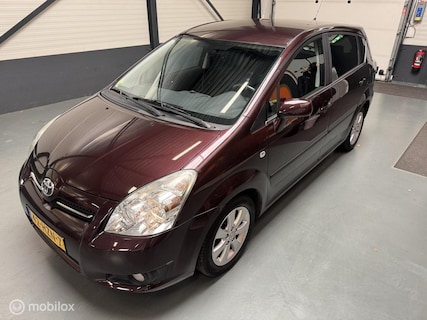 Toyota-Corolla Verso