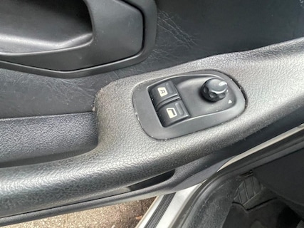 Peugeot-306