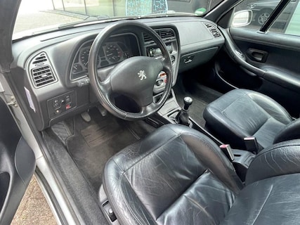 Peugeot-306