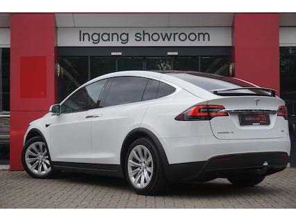 Tesla-Model X