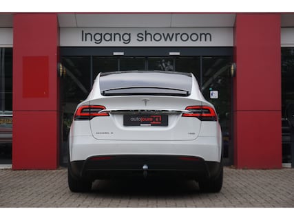 Tesla-Model X