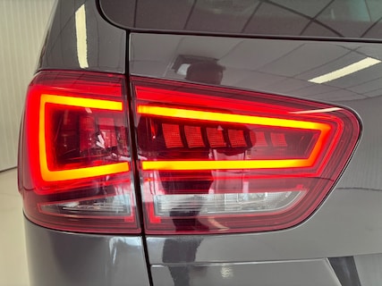 SEAT-Alhambra