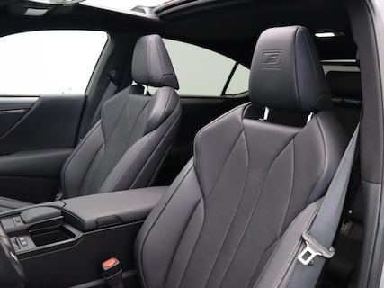 Lexus-ES