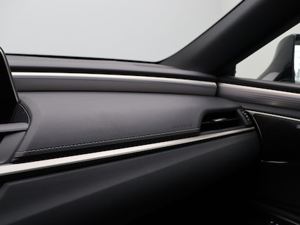Lexus-ES