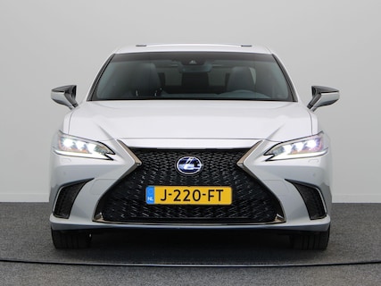 Lexus-ES