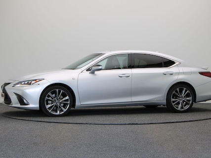 Lexus-ES