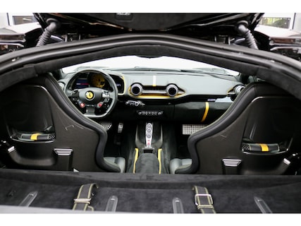 Ferrari-812 Superfast