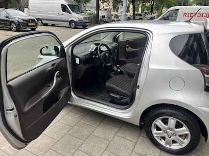Toyota-iQ