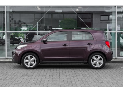 Toyota-Urban Cruiser