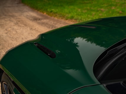 Aston Martin-DB11