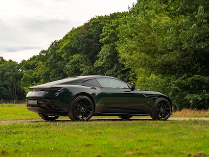 Aston Martin-DB11