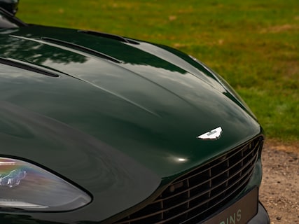 Aston Martin-DB11